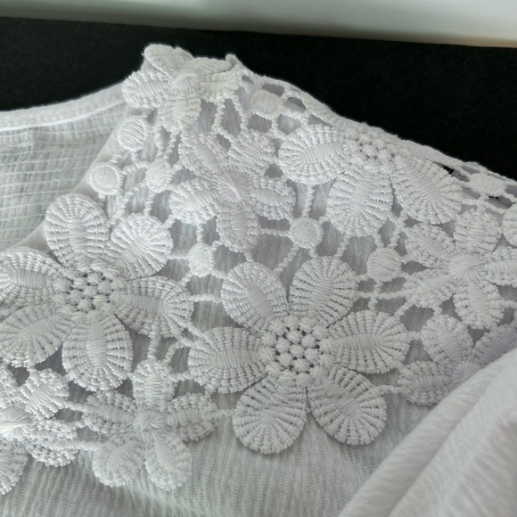 NWT ELLE White Soft Knit Top Mid Length Sleeves and Tie at Bottom of Hem - Picture 7 of 10